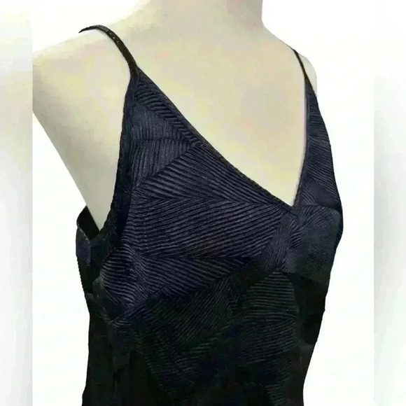 Floret by Anthropology  Women’s Textured Spaghetti Strap Tank Top Size Large - Picture 1 of 6